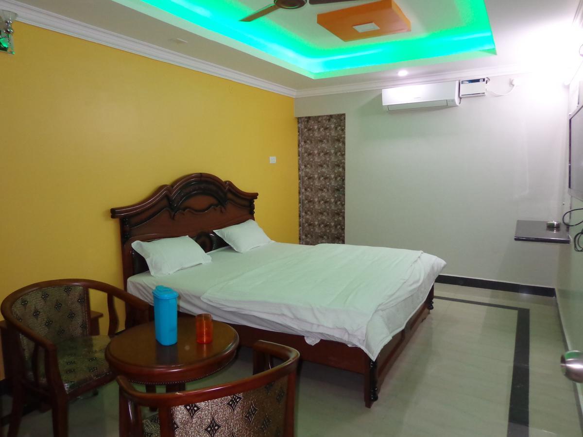 Krish Residency Vila Villupuram Exterior foto
